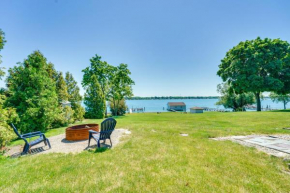 Serene Riverfront St Clair Studio Walk to Dtwn!